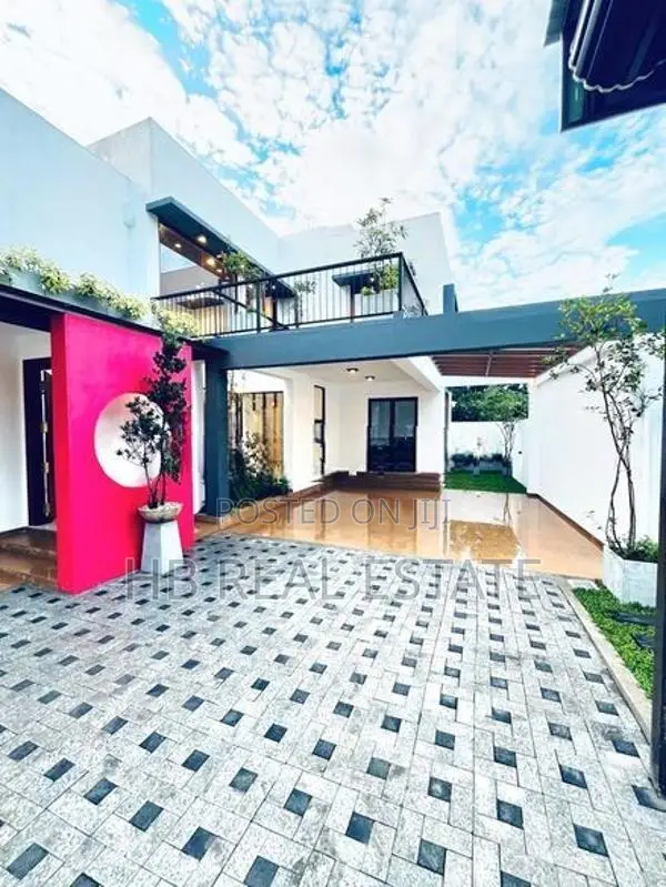 Architecture Designed Super Luxury Three Story House Kothalawala