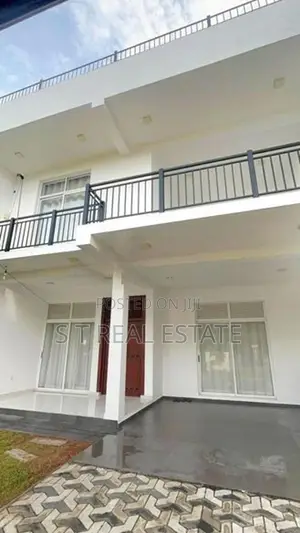 Almost New Luxury Two Storey House for Sale in Rathmalana.