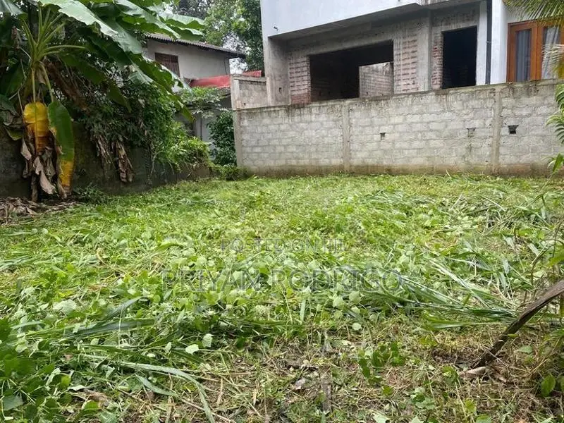 Pannipitiya Depanama 9.65 Perches of Land for Sale