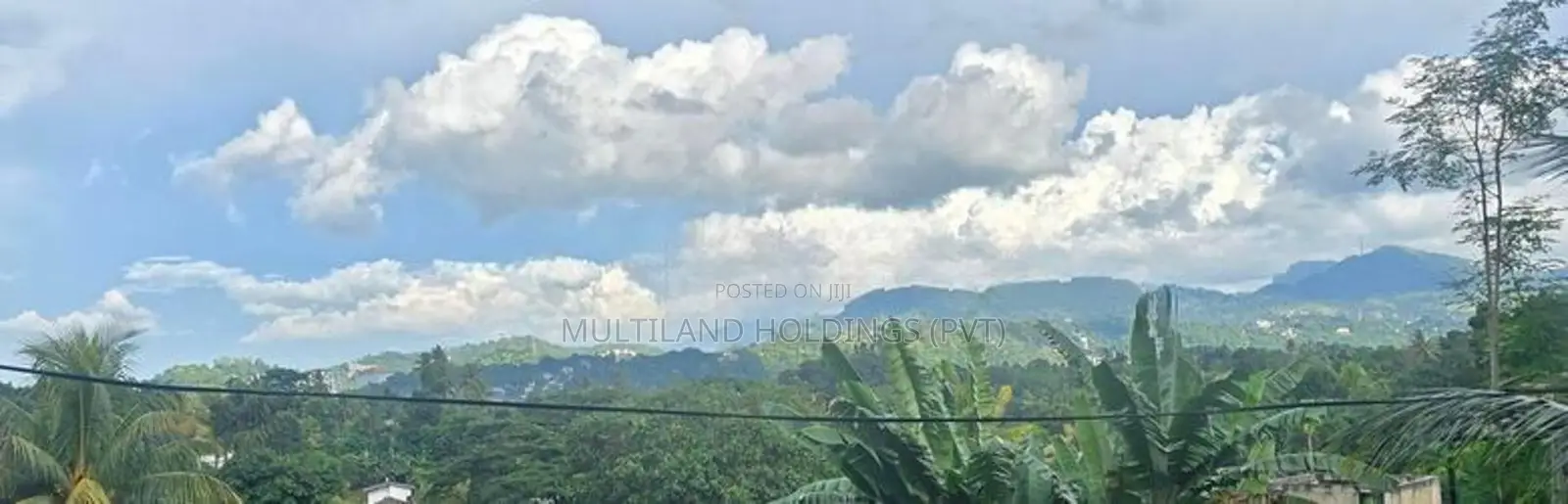 Land For Sale in Katugasthota (walking distance to town)