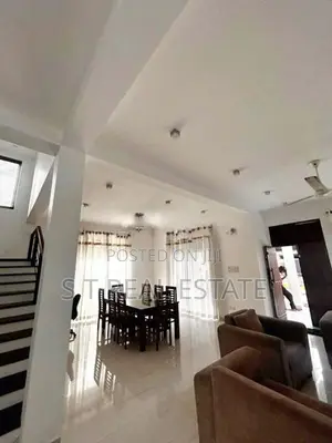 Almost New Luxury Two Storey House for Sale in Rathmalana.