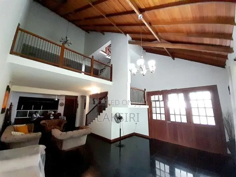 20 Peach Luxury Fully Furnished House Rent Pitakotte Angampitiya Road