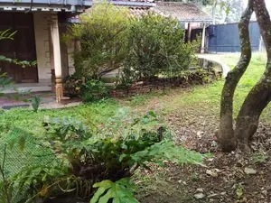 Mount Lavinia - 44.25 Perches of Land with an Old House for Sale