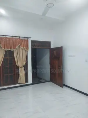 Ground floor house for rent in Rathmalana