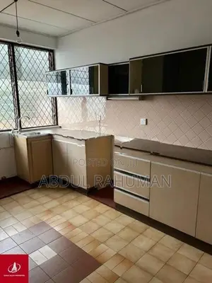 තනි ගෙදර Red Floor Battaramulla