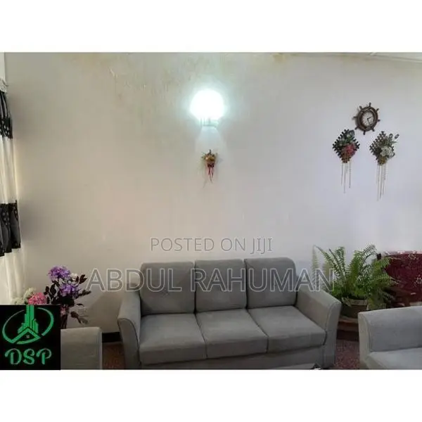 තට්ටු දෙකේ ගෙදර Malabe Junction 5 Rooms