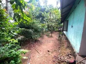 (GS-1071) Valuable Residential Land with Single House Sale in Homagama
