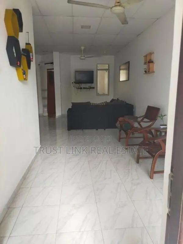 Modern 3-BR Single-Kottawa House in Ja-Ela