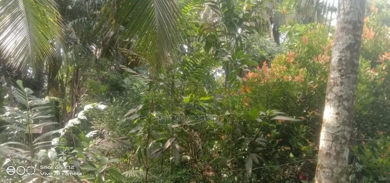 (GS-1071) Valuable Residential Land with Single House Sale in Homagama
