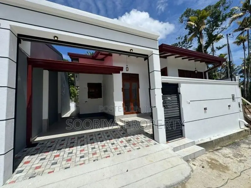Luxury Brand New House for Sale in Piliyandala