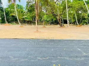 Yakkala Kalagedihena Valuable Land for Sale