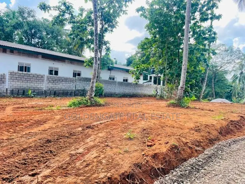Valuable Land for Sale in Yakkala