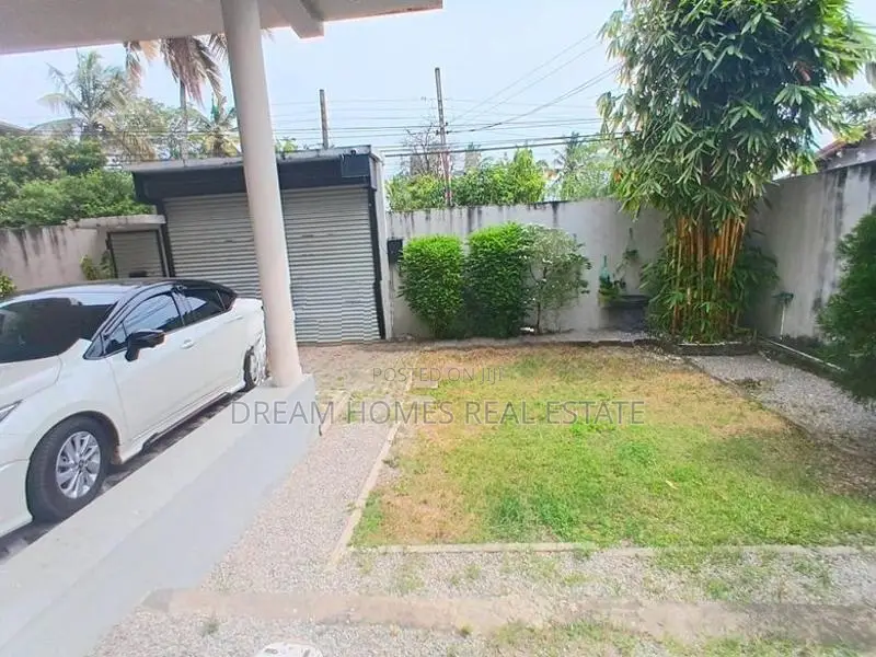 Modern 5BR Luxury Home for Sale – Kottawa (Horahena)