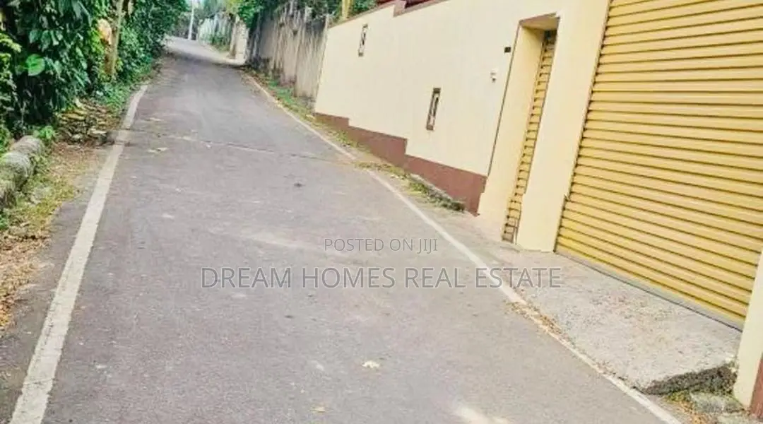 10 Perches House for Sale in Athurugiriya – Habarakada