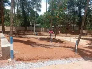කඩවත මංගල මාවතෙන් වටිනා ඉඩමක්