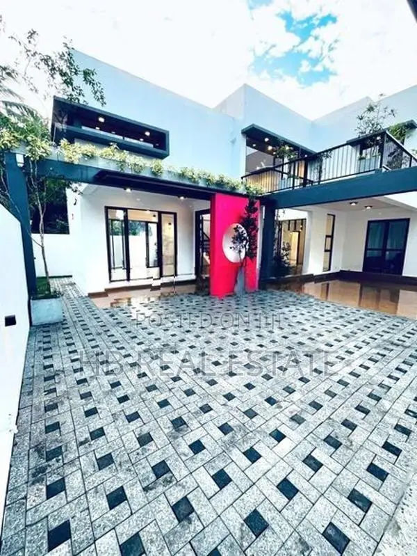 Architecture Designed Super Luxury Three Storey House Kothalawala