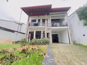 Kottawa සුපිරි දෙමහල් නිවසක් විකිනීමට