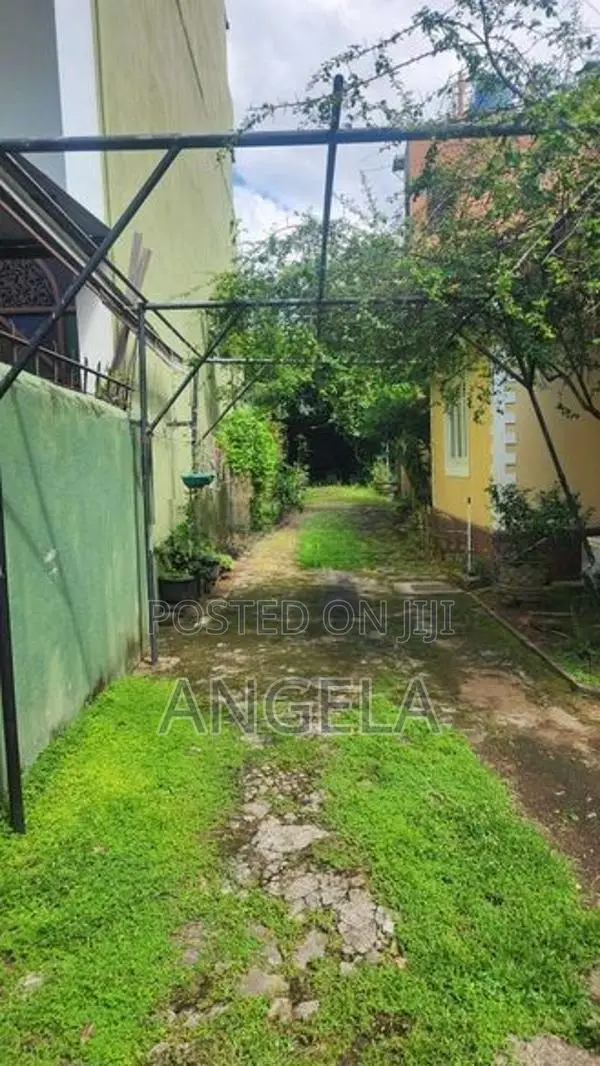 House with Land for Sale - Nugegoda