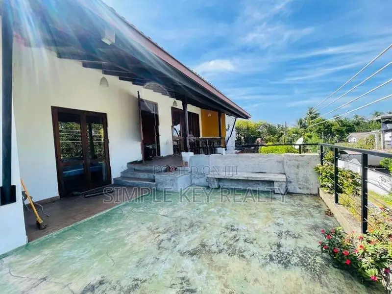 BB-88Luxury house for sale in kadawatha