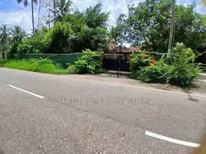 Valuable Land for Sale in Gampaha Pugoda Main Road