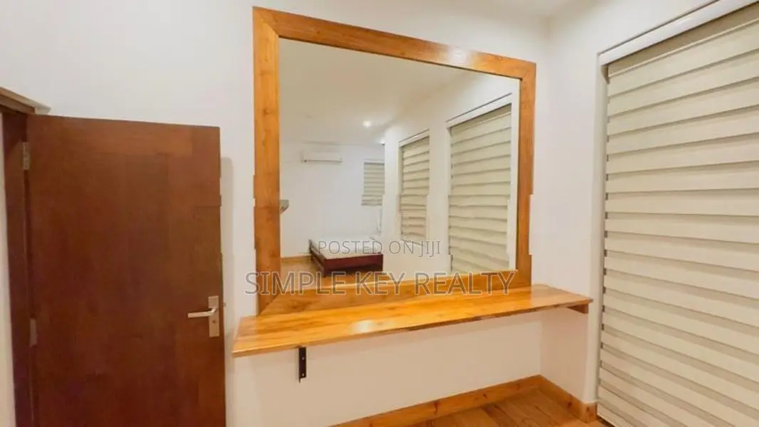 Luxury three storey house for sale in kadawatha ganemulle road