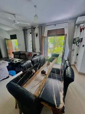 KANDY : 11BR (18.5P) COMMERCIAL BOUTIQUE HOTEL / VILLA FOR SALE