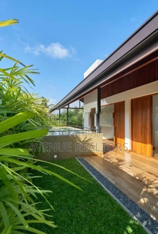 Modern 4BR House for Sale in Gampaha | Price LKR 120 Million (Hs4689)