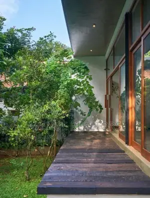 Modern 4BR House for Sale in Gampaha | Price LKR 120 Million (Hs4689)