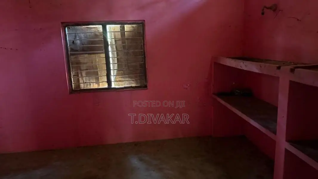 House for Sale at Suthumalai