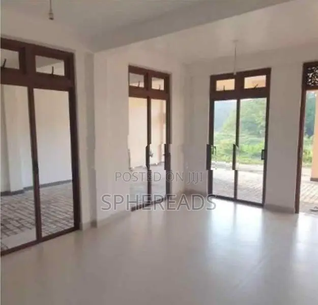 House (3 AC Bed) For Rent Kundasala-Naththaranpotha
