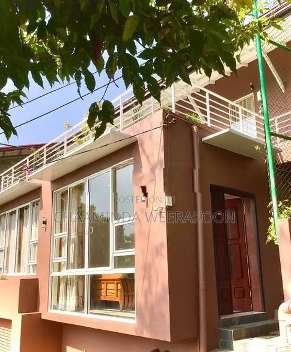 House for Sale in Peradeniya