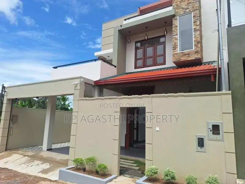 House for Sale in Piliyandala
