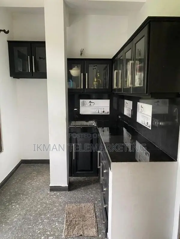 Spacious 4 Bedroom House for Rent in Walahanduwa, Galle