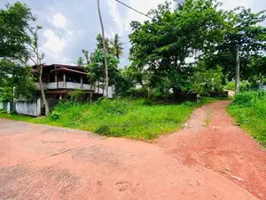 10.1 Perches Square-Shaped Flat Land Sudarshana Mawatha