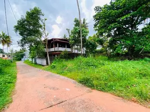10.1 Perches Square-Shaped Flat Land Sudarshana Mawatha