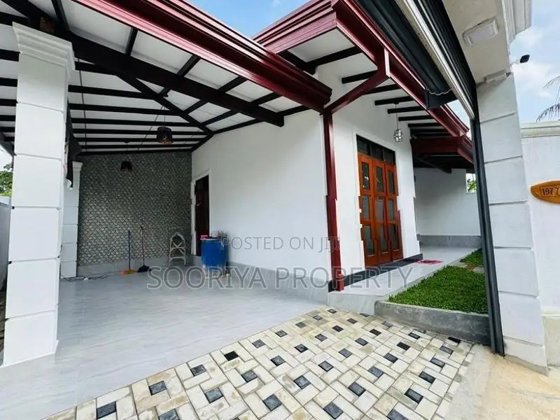 Brand New Single Storey House for Sale in Piliyandala