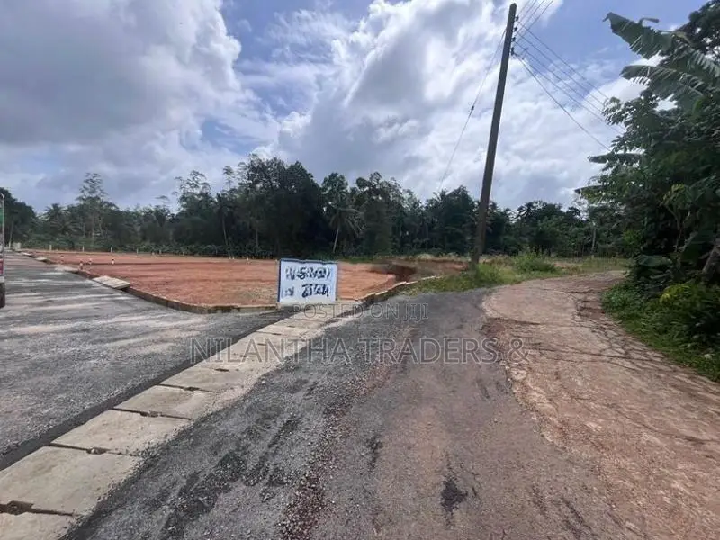 Land Sale for Mathugama