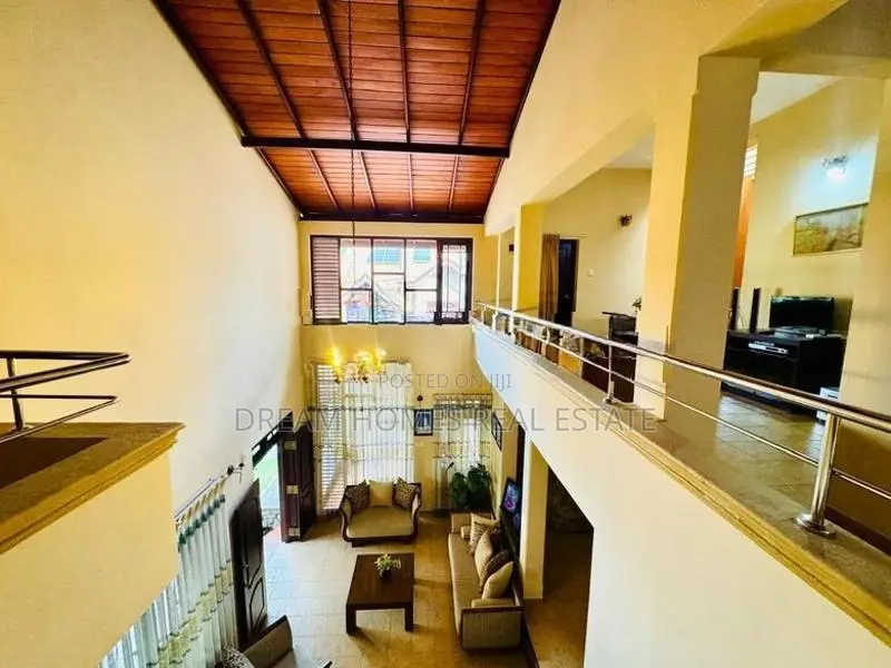 Luxury 3-Storey House for Sale – Northern Castle Residencies, Hokandar