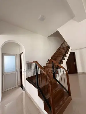 Luxury House for Sale in Kottawa