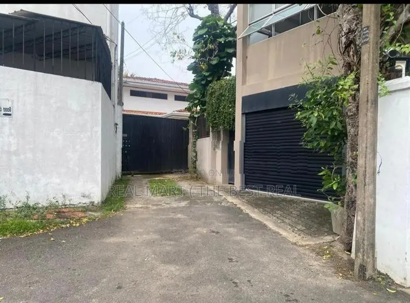 DEHIWALA : 5BR (35.7P) SPACIOUS SINGLE STORY HOUSE FOR SALE