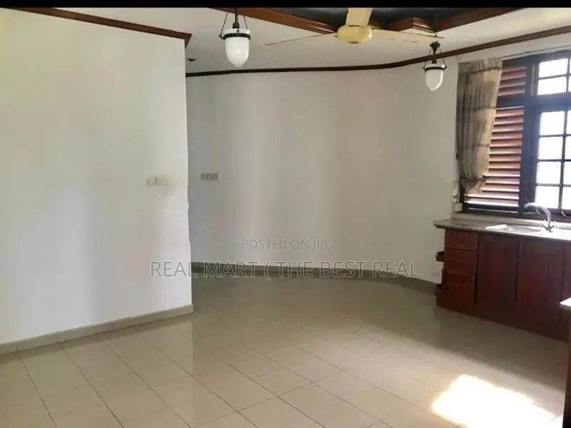 DEHIWALA : 5BR (35.7P) SPACIOUS SINGLE STORY HOUSE FOR SALE