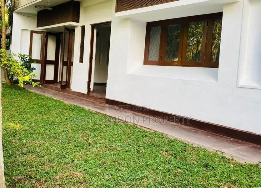 Beautiful Two-Story House for Sale – Near Gampaha Town