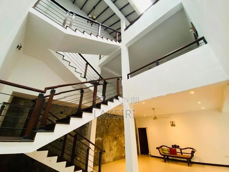 03 Storey Modern House Rent Pitakotte Mission Road