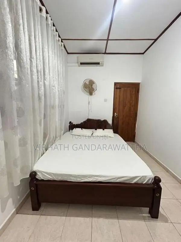 Holiday House Rooms for Short Term Rent Anuradhapura