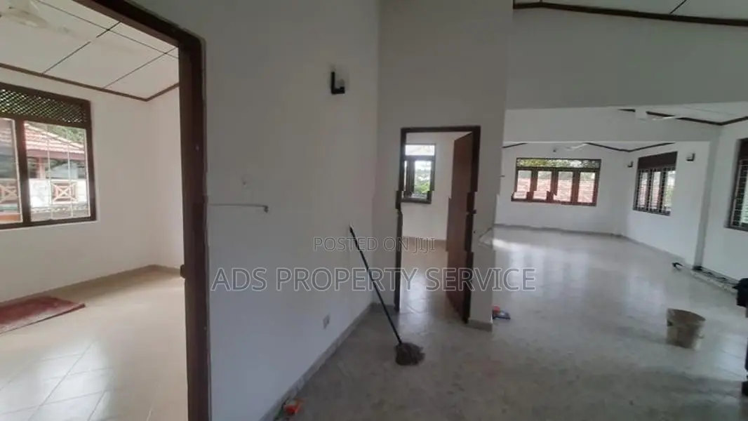 2 story house for rent in Katubedda (5bed & 3 bath)