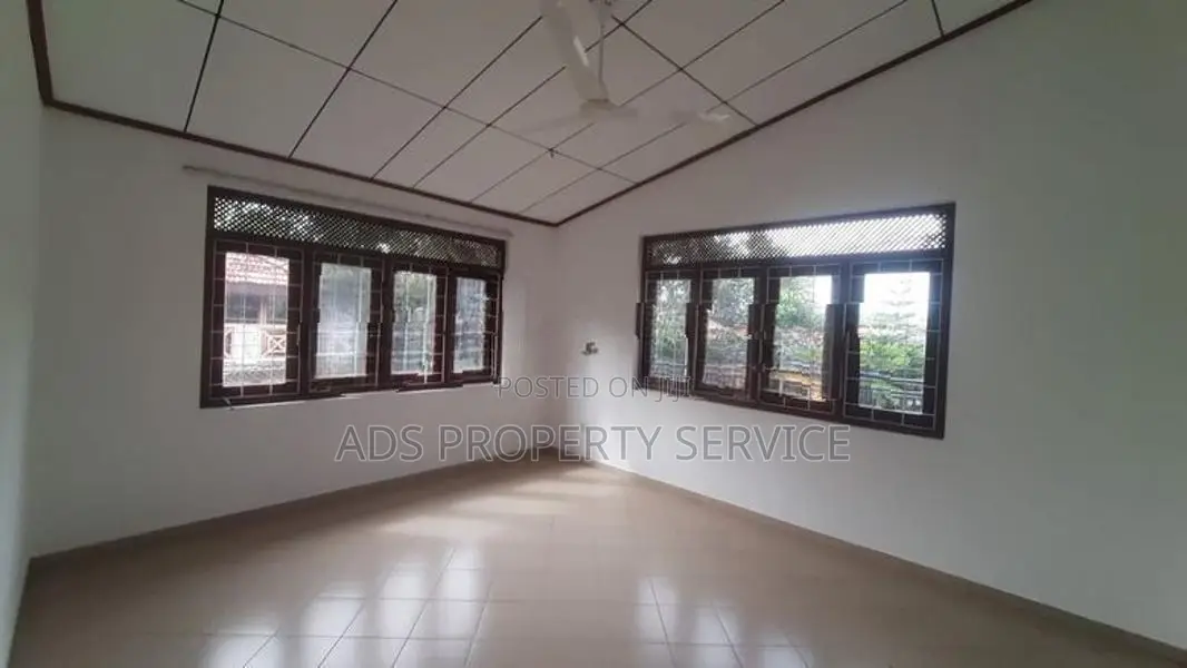 2 story house for rent in Katubedda (5bed & 3 bath)