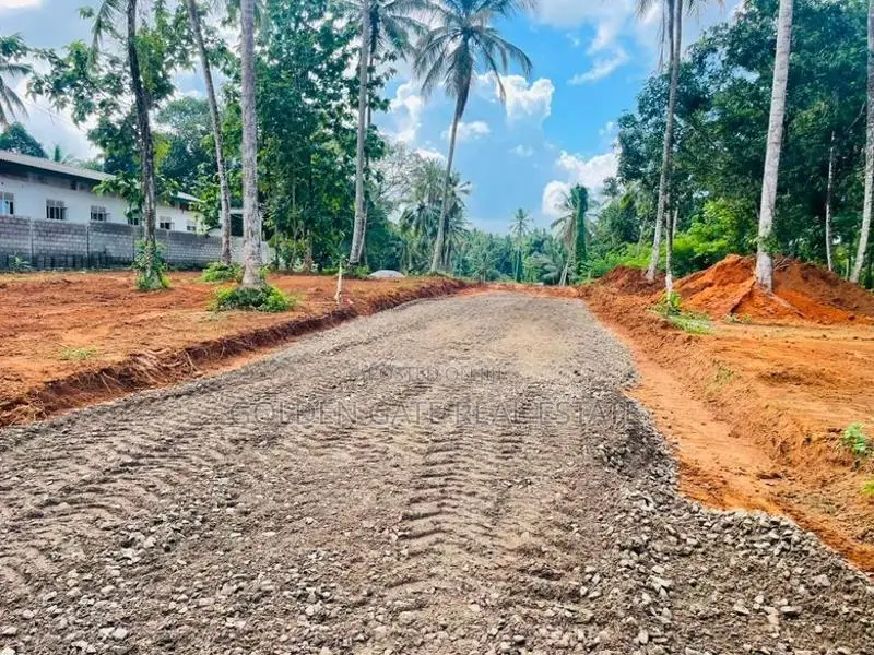 Yakkala Town Under Developing Land for Sale