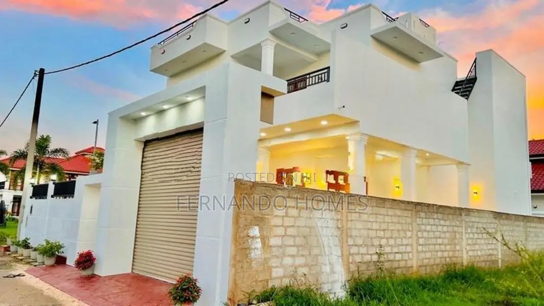Value A Quality Good Area Luxury Upstairs 4BR House For Sale In Negomo