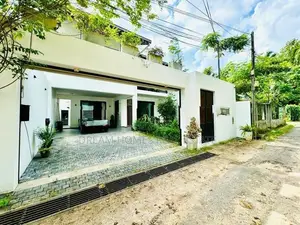 Brand New Luxury 3-Storey Furnished House for Sale in Pelawatta