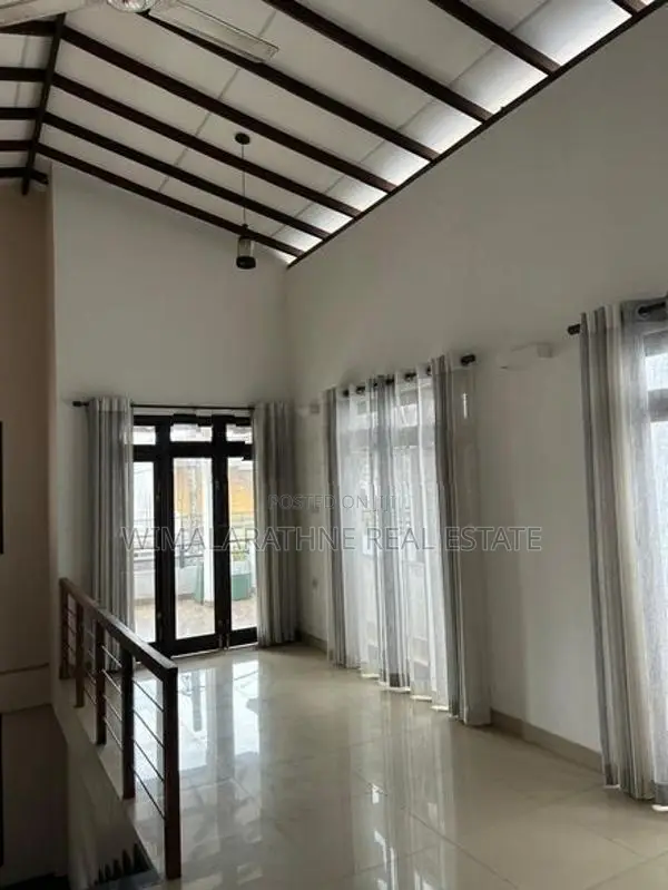 Two Storey House for Sale in Kottawa